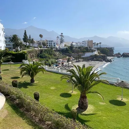Las Palmeras At Nerja
