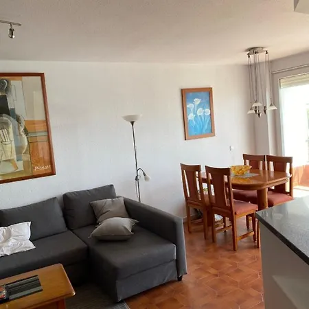 Las Palmeras At Apartment